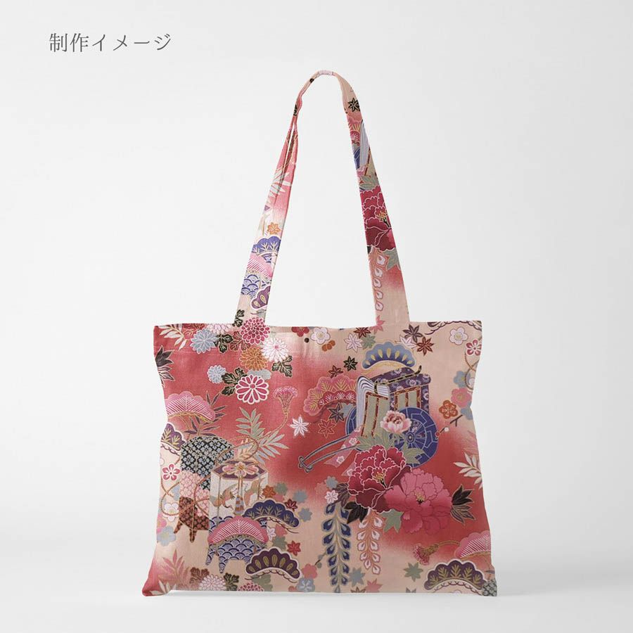 和柄コットン生地 御所車と貝桶に和花尽くし(紅もも色) 着物柄プリント 10cm単位 切り売り