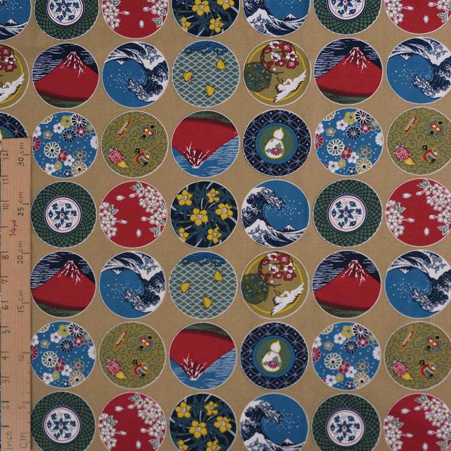 和柄コットン生地 丸紋日本めぐり(ベージュ) 10cm単位 切り売り