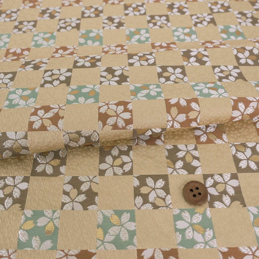 金襴生地(金らん) 市松にのぞく桜(ベージュ) 10cm単位 切り売り