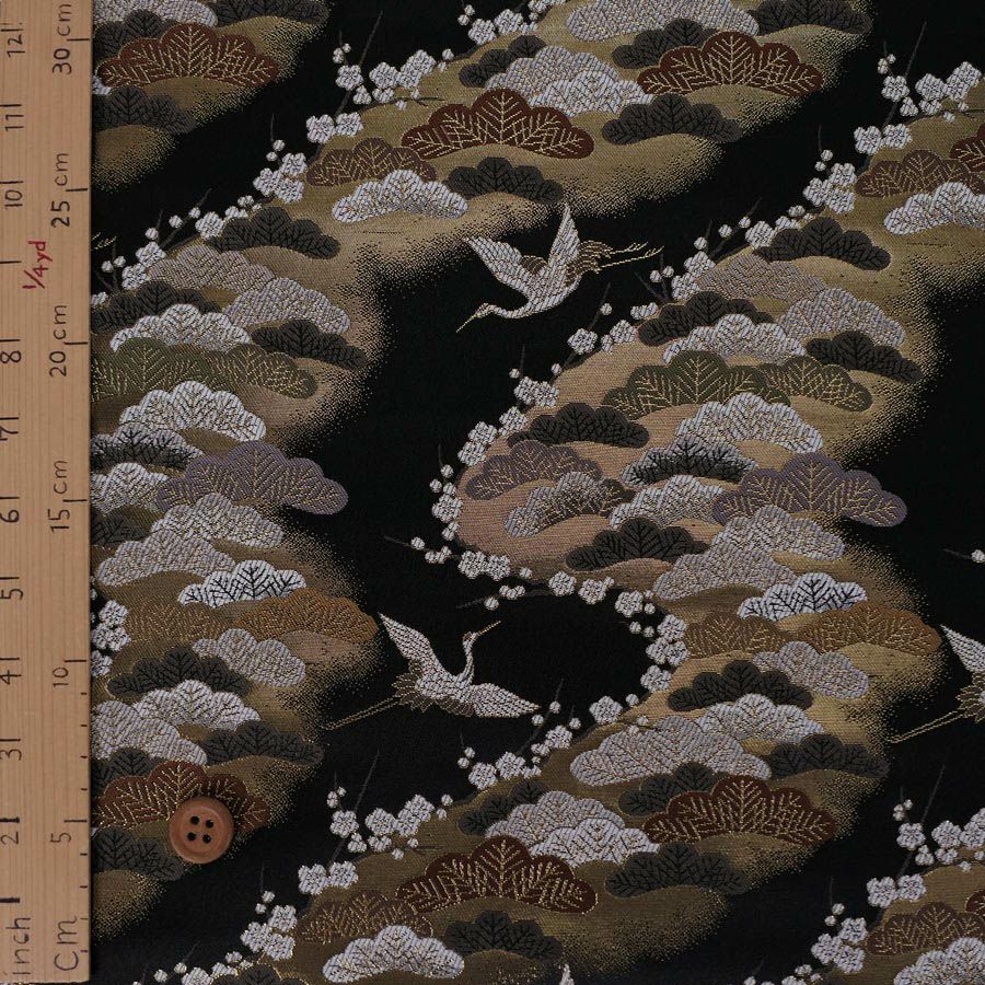 金襴生地(金らん) 松霞に鶴と梅(黒) 10cm単位 切り売り
