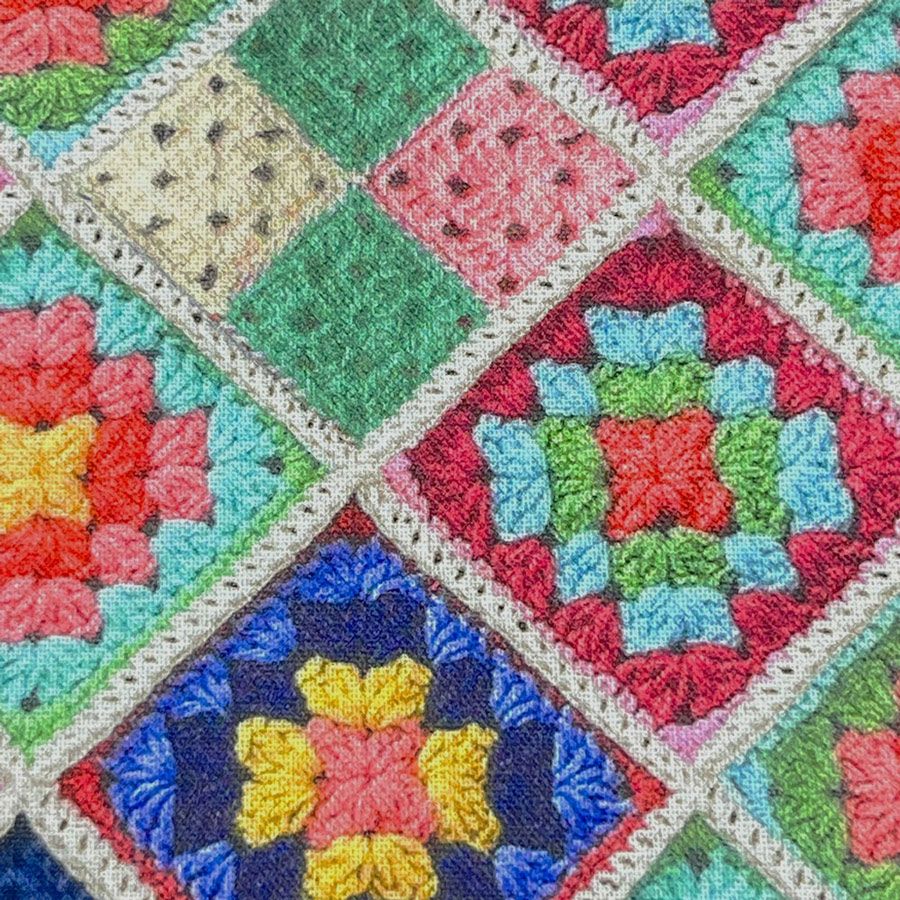 コットン生地 かぎ針編みのモチーフ柄(ブルーピンク) 10cm単位 切り売り